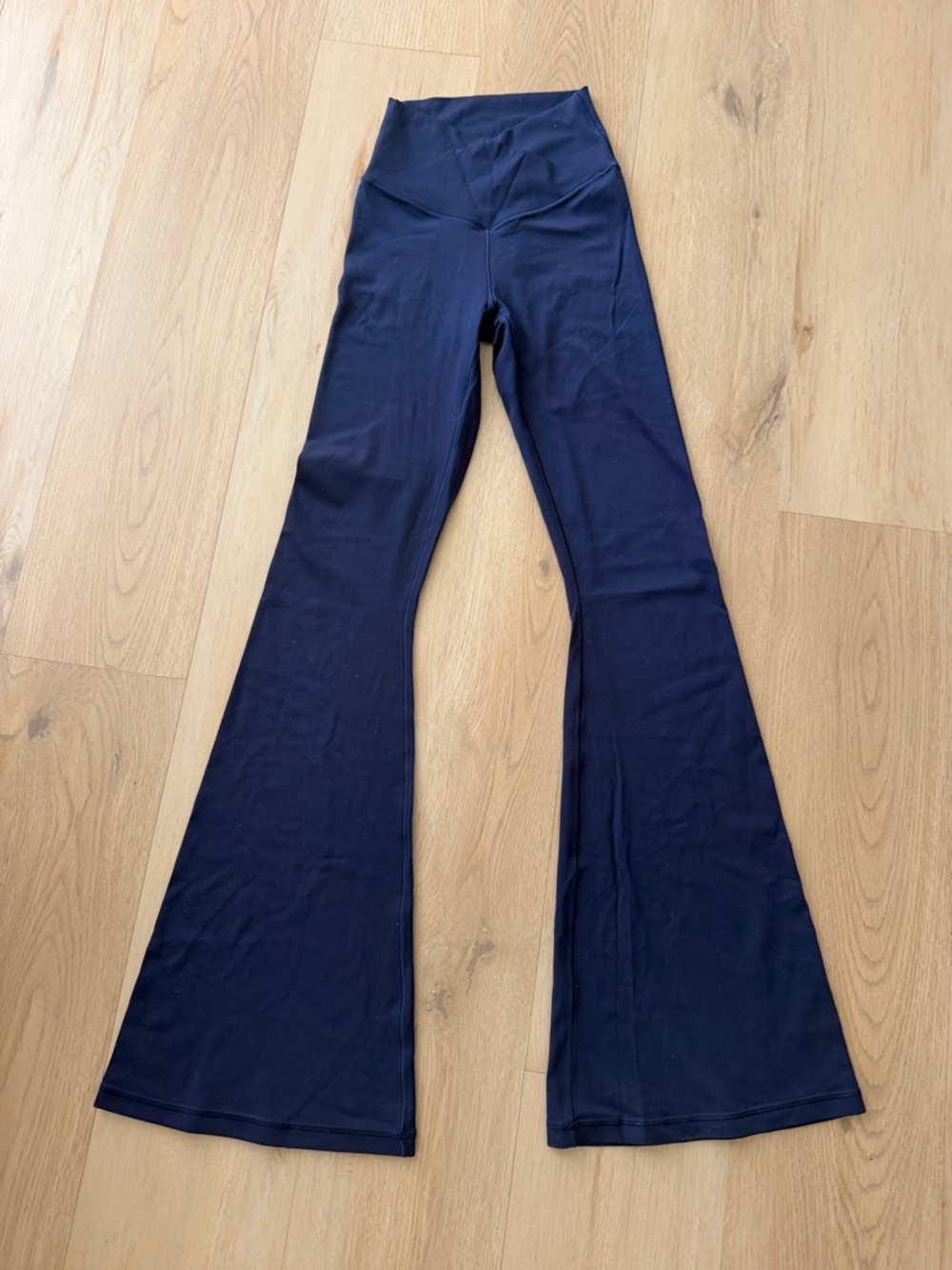 American Eagle Outfitters Navy High-Waist Flare Leggings